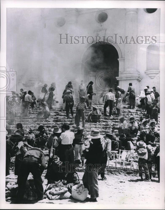 1954 Press Photo Chichicastenango, Guatemala, Indians at annual ritual - Historic Images