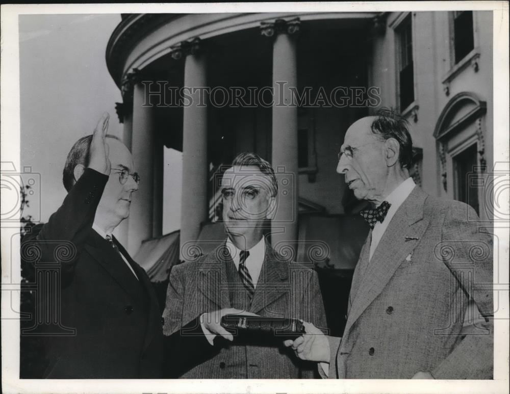 1945 Press Photo D.C. John W Snyder, War Mon=bilization Dir, LD Groner,F Vinson - Historic Images