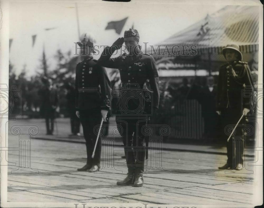 1927 Press Photo Prince of Wales arrives in Quebec, Canada - Historic Images