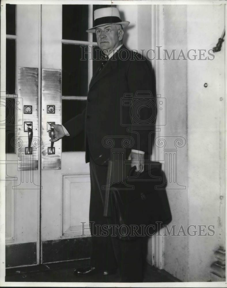 1937 Press Photo Secretary Of Interior Harold Ickes Entering White House - Historic Images