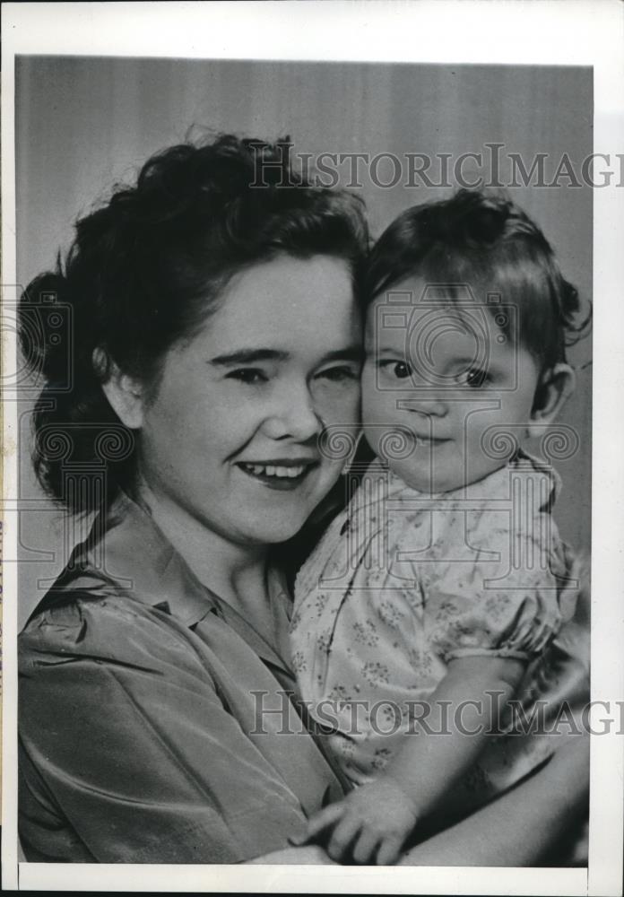 1945 Press Photo Millie Bollenbach murdered son led Francis Bujalski to body - Historic Images