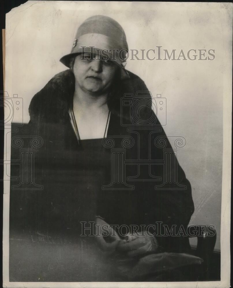 1927 Press Photo Mary Holt, school teacher, witness at M Tucker inquest - Historic Images