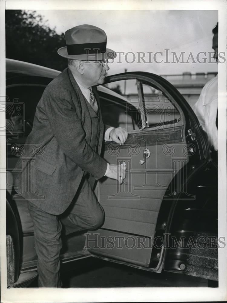 1943 Press Photo Harold Ickes, Secretary of the Interio in D.C. - neb83189 - Historic Images