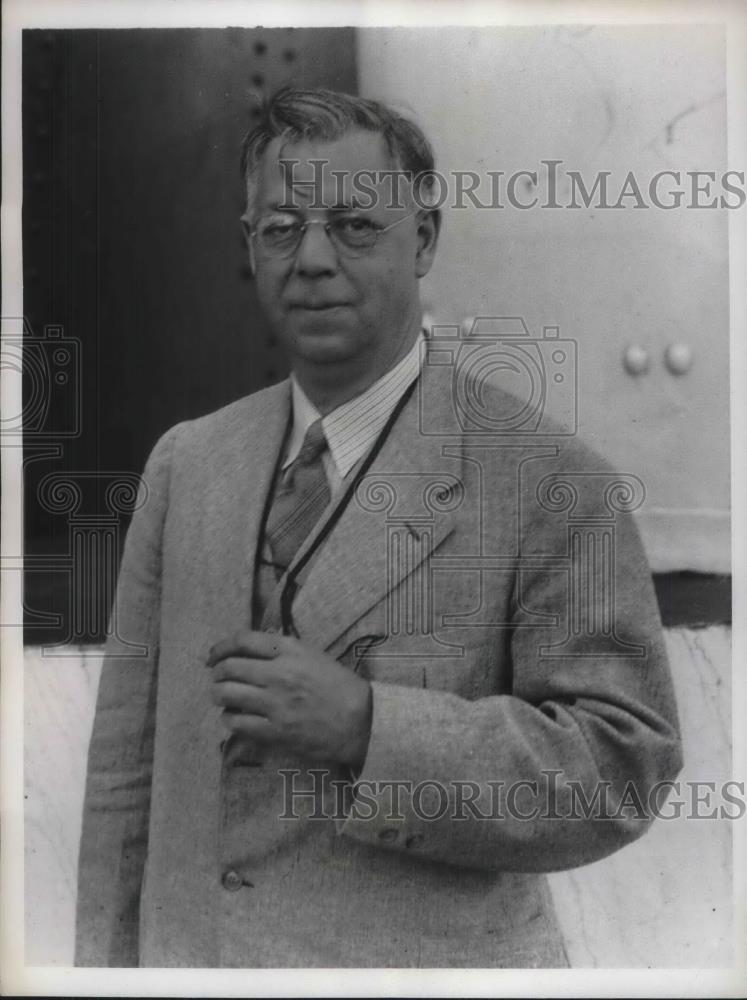 1937 Press Photo Dr John C Hostetter Won Franklin Institutes Howard Potts Medal - Historic Images