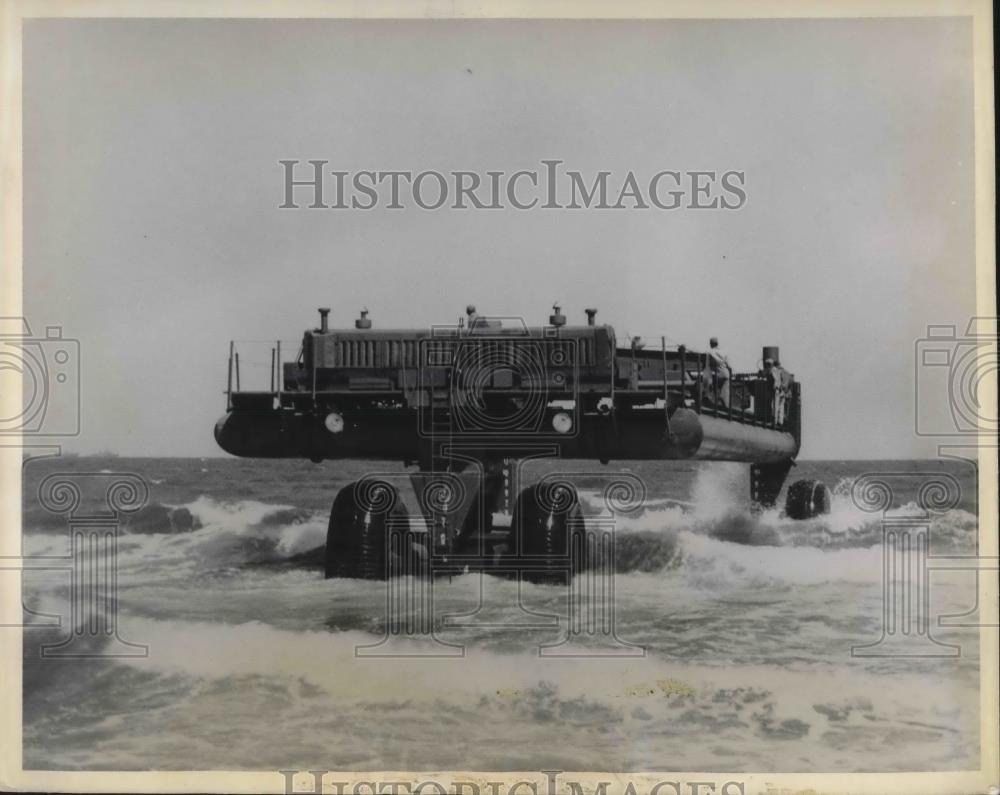 1956 Press Photo Letourneau retriever for beach areae for Army transport - Historic Images