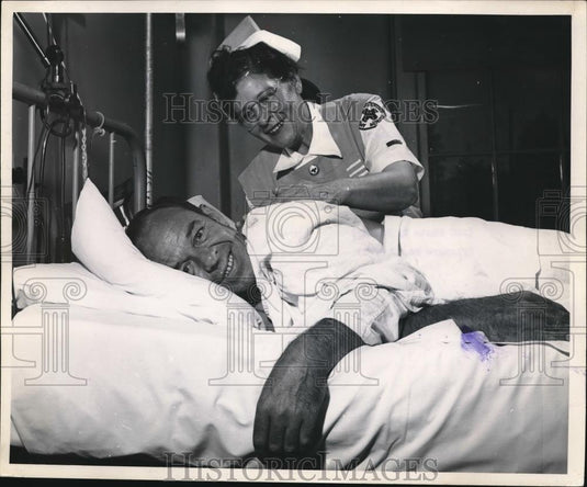 1954 Press Photo Silver City, N.Mex S/Sgt Paul Nelson , RBN Mrs Terrazas - Historic Images