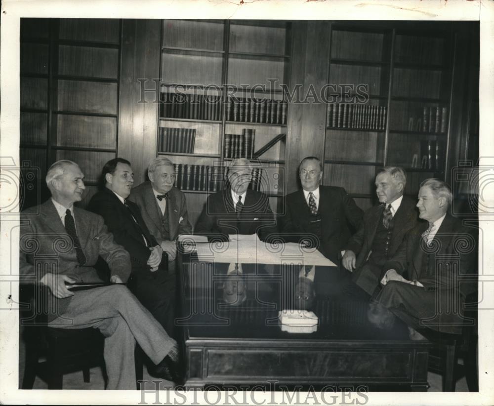 1941 Press Photo Priorities Board - neb81697 - Historic Images