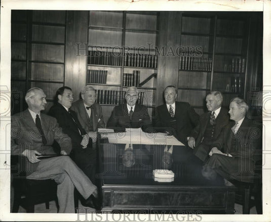 1941 Press Photo Priorities Board - neb81697 - Historic Images