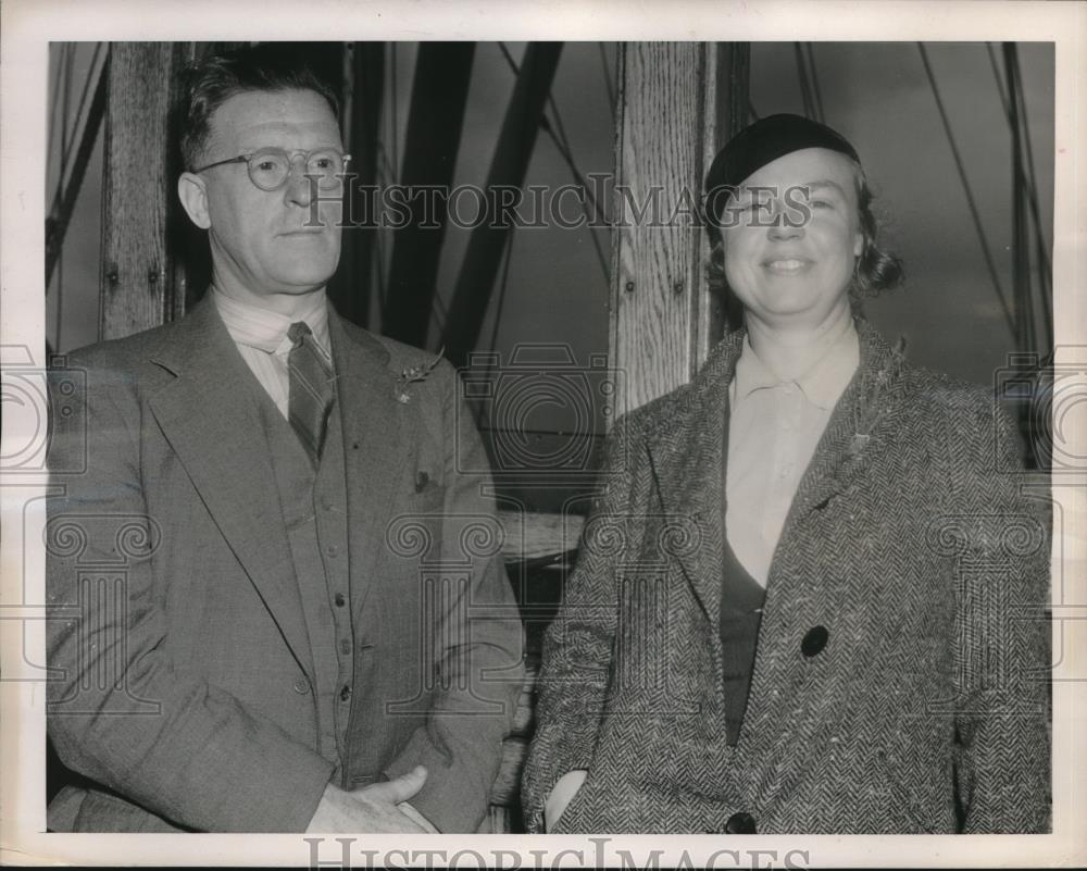 1939 Press Photo Joe Patterson &amp; Bernice Jansen Returning from Japan - Historic Images