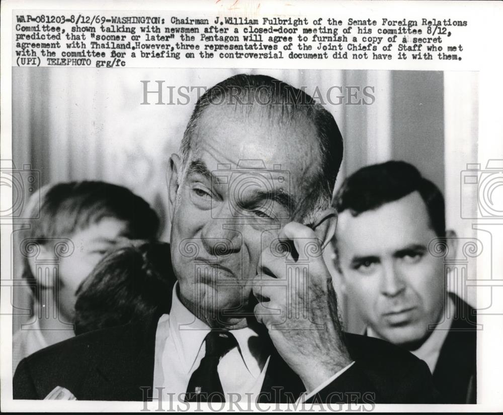 1969 Press Photo Chair of Senate Foreign Relations comm, JW Fulbright in D.C. - Historic Images