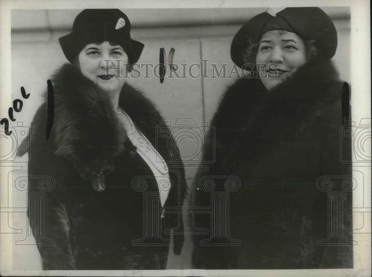 1930 Press Photo Mrs Jessie Nicholson, Mrs Clarence Busch, DWEL at D.C. hearing - Historic Images