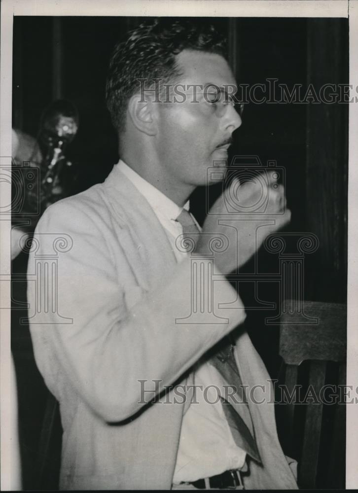 1940 Press Photo George R. Josslyn in Chicago court for his divorce - Historic Images