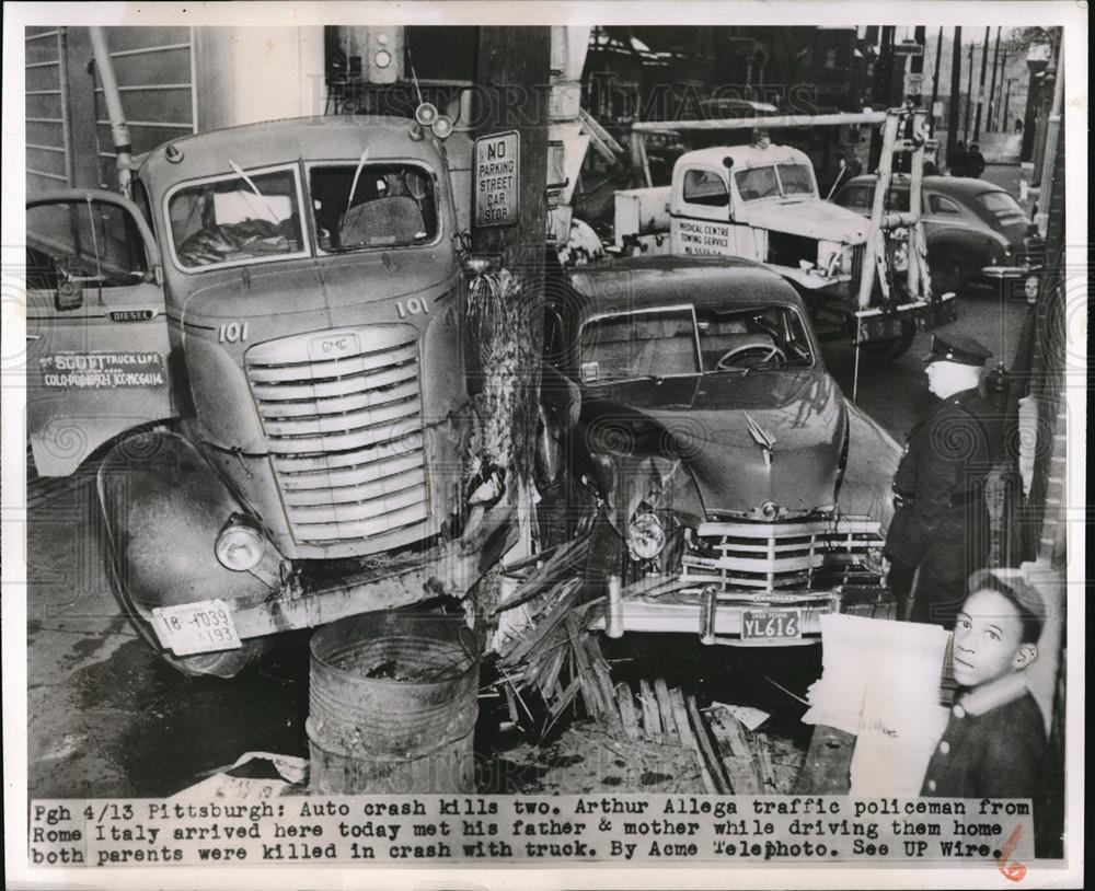 1950 Press Photo Visiting traffic police Arthur Allega, met an accident in Pitt - Historic Images