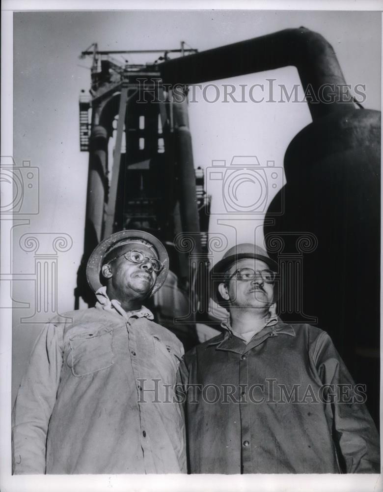 1958 Press Photo Oscar dansler, salvatore Lumella Furnace Crew - Historic Images