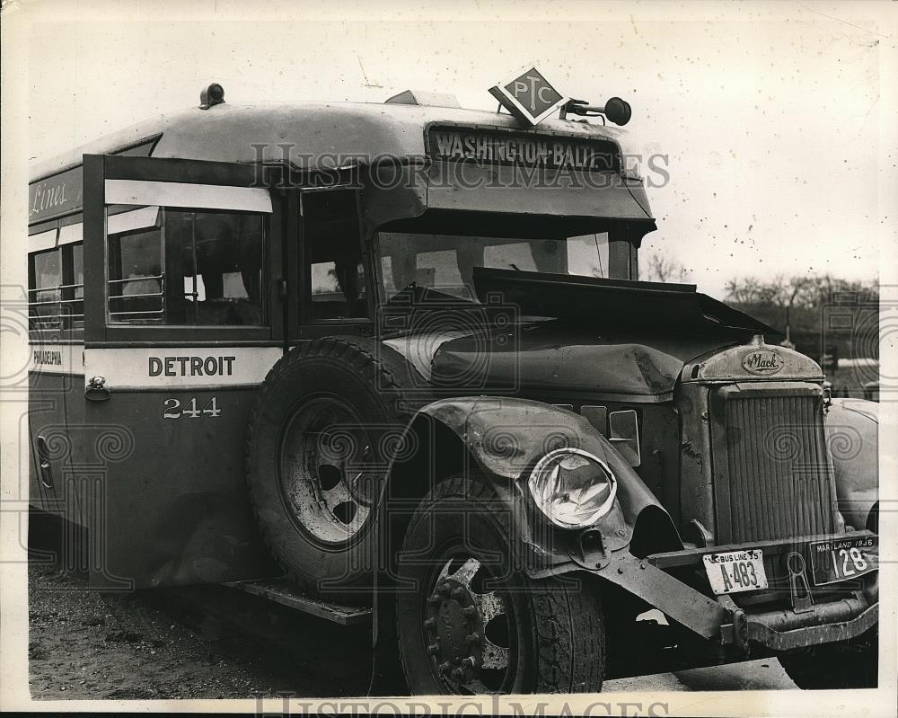 1936 Press Photo Wash-Baltimore bus damaged in accident with a auto - neb80868 - Historic Images