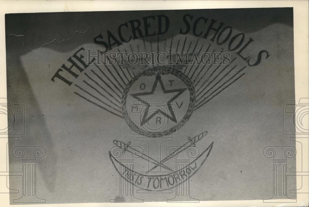 1927 Press Photo The emblem of the Sacred Order of the White Brotherhood - Historic Images