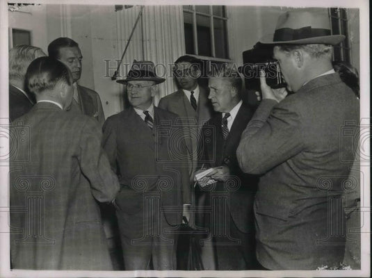 1938 Press Photo Interior Secretary Harold Ickes Talks With Reporters - Historic Images
