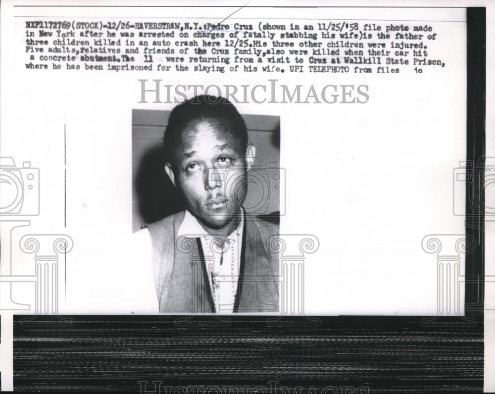 1960 Press Photo Pedro Crus shown after his arrest in Haverstram NY - Historic Images