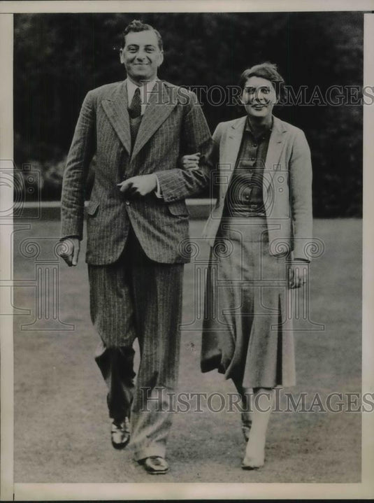 1936 Press Photo Miss Allison Henniker-Hughan Daughter of Late Admiral & John Gl - Historic Images