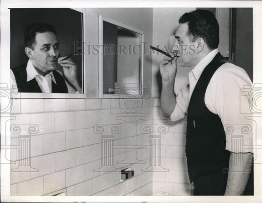 1945 Press Photo Stamford, Conn Mark A Miller, asst GM at Yale & Towne plant - Historic Images