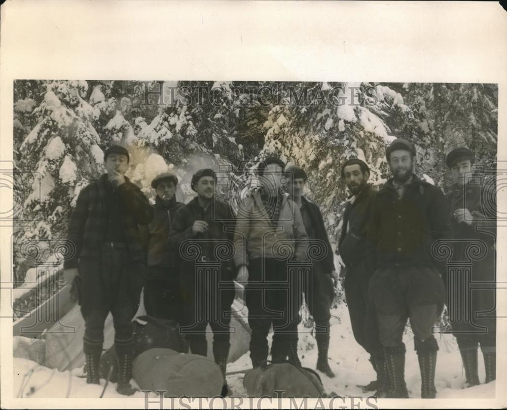 1938 Press Photo Wilderness survivors in Canada who survived on rabbits - Historic Images