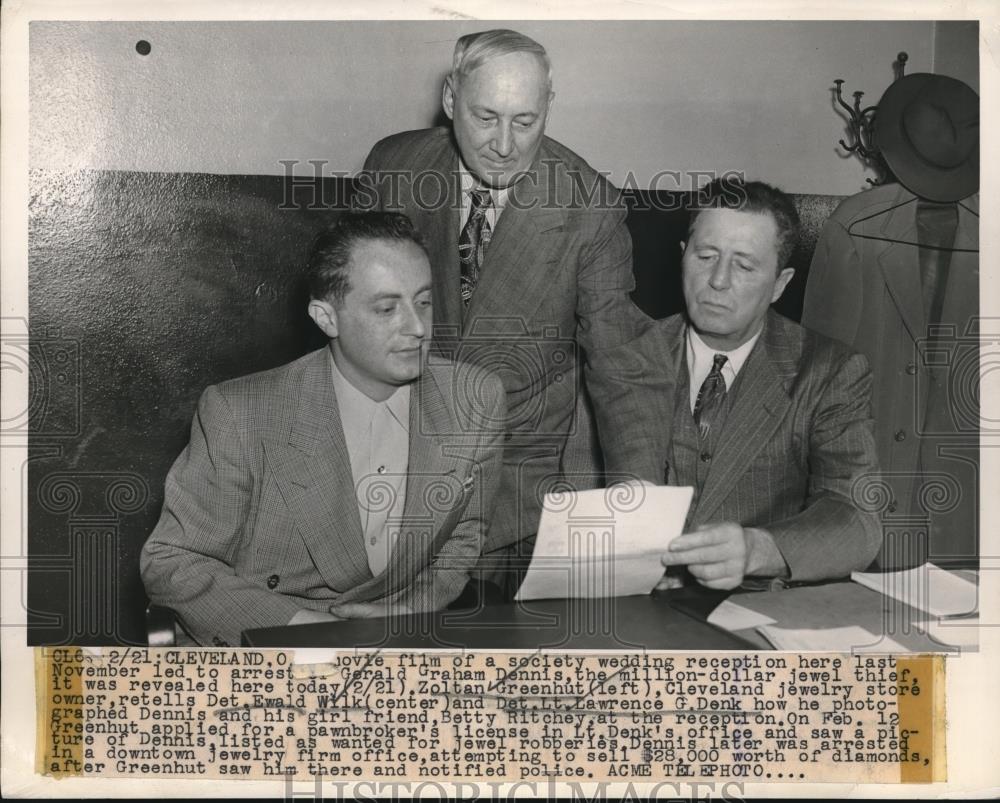 1949 Press Photo Cleveland, Ohio Zoltan Greenhut,Det E Wilk,Det Lt L Denk, - Historic Images