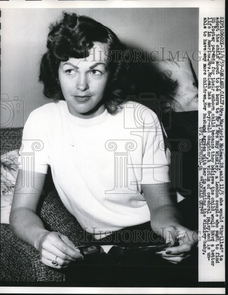 1960 Press Photo Mrs. Marjorie McLean prior to adopting child in Oakland Ca. - Historic Images