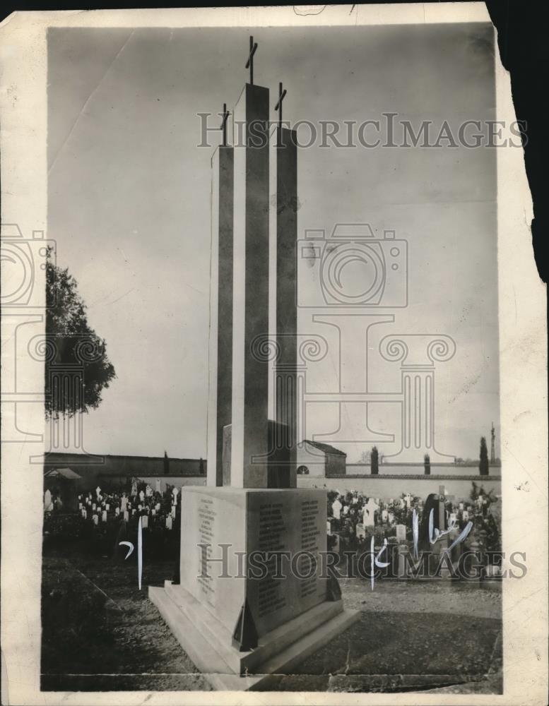 1925 Press Photo Cemetary of Parma - Historic Images