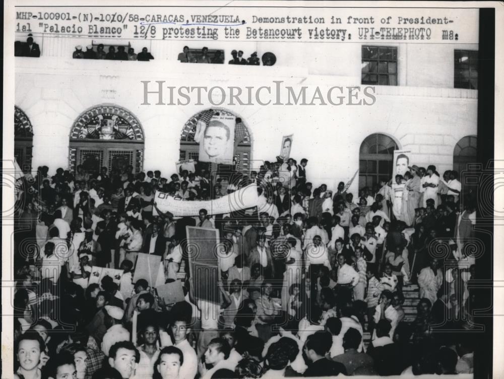 1958 Press Photo Caracas, Venezuela Demonstration vs Betancourt win for Pres - Historic Images