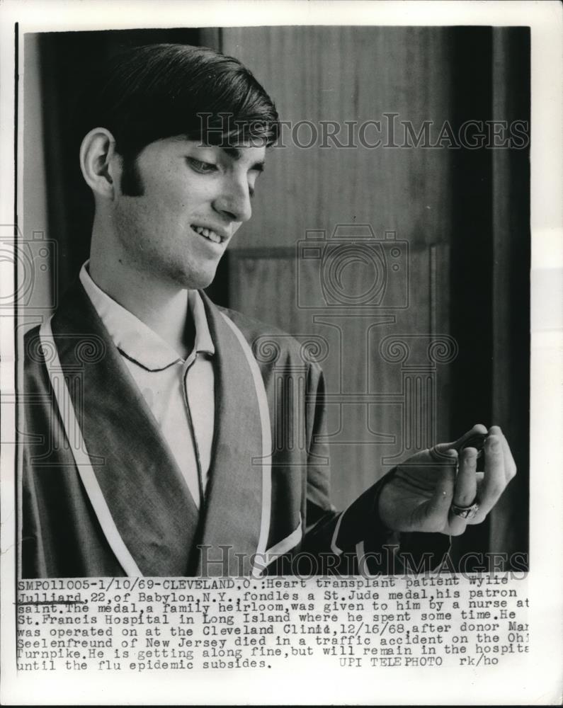 1969 Press Photo Cleveland, Ohio Heart transplant patient Wylie Julliard - Historic Images