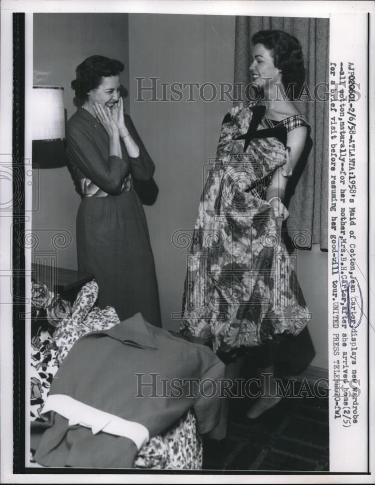 1958 Press Photo Atlanta, Ga Maid of Cotton Jean Carter &amp; mom - Historic Images