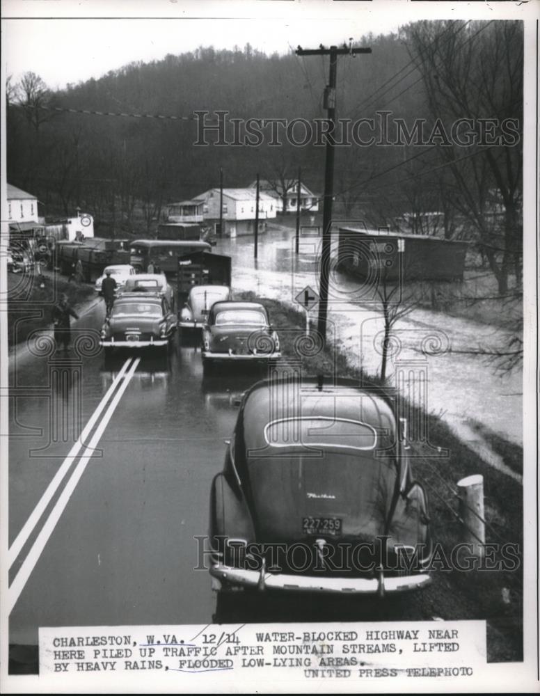 1956 Press Photo Water Blocked Highway Mountain Streams Flood - Historic Images