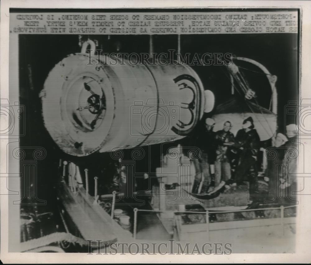 1939 Press Photo Not Able to Read - Historic Images