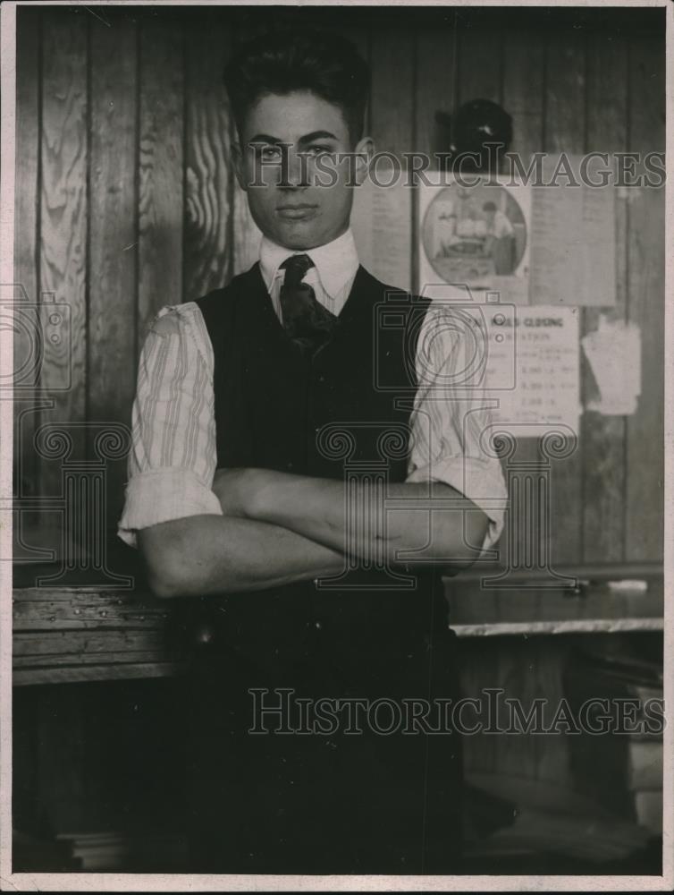 1920 Press Photo Irvine Williams Newspaper Man - Historic Images