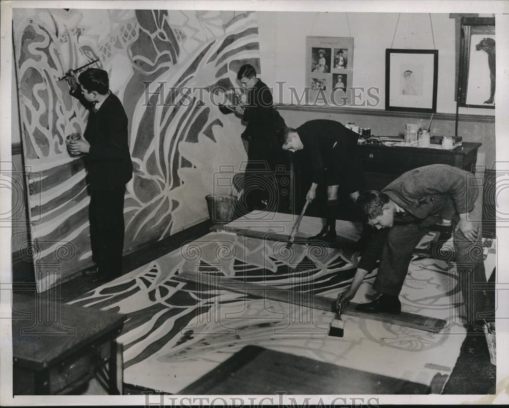 1935 Press Photo British students at Heath HS at Erith, Kent painting - Historic Images