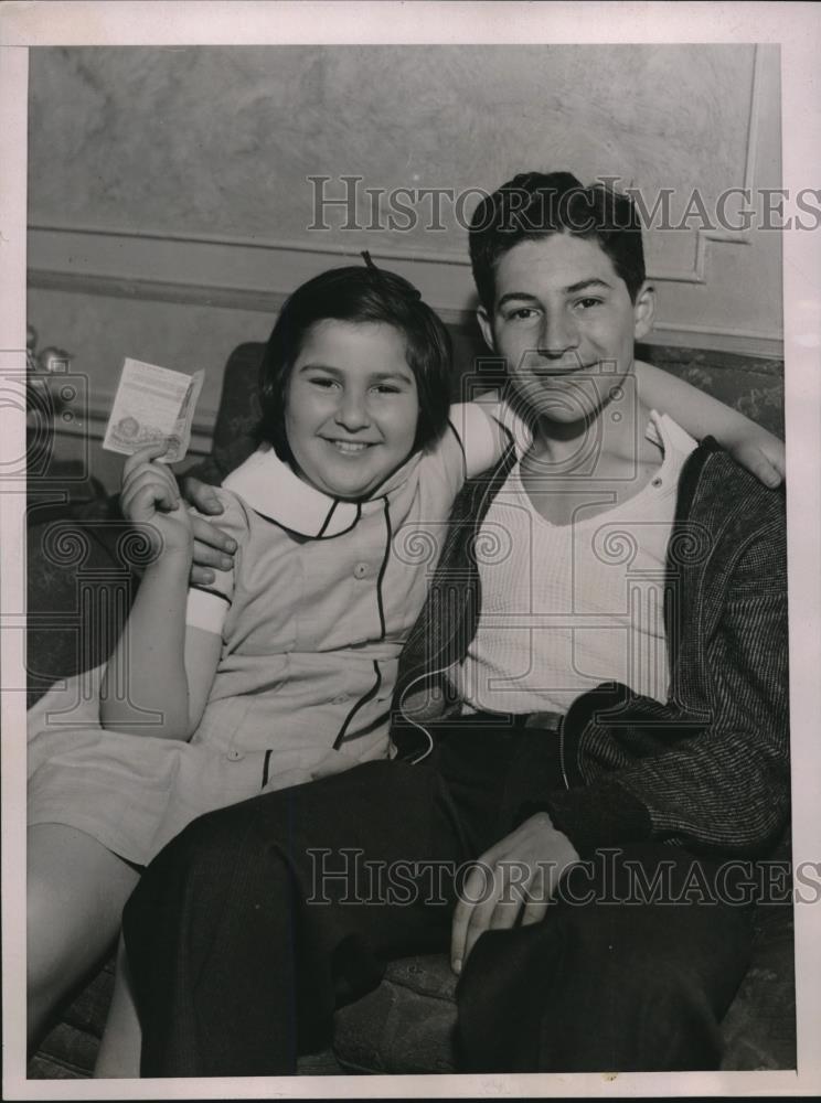 1936 Press Photo Brooklyn, NY Ruth Cohen, age 9 &amp; brother Leslie - neb86059 - Historic Images