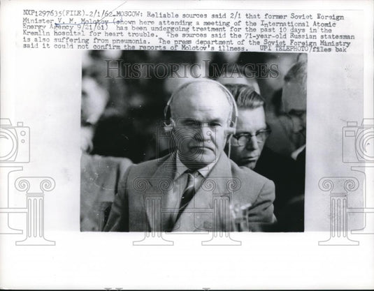 1962 Press Photo Soviet Foreign Minister VM Molotoy at the hospital - Historic Images
