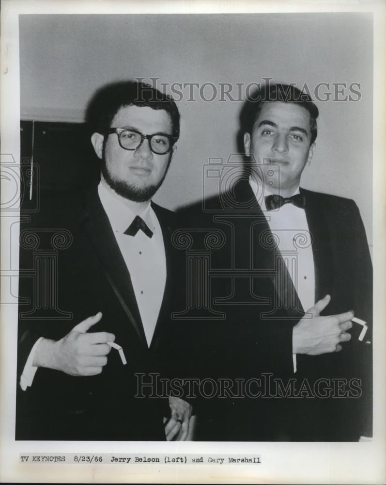 1966 Press Photo Jerry Belson and Gary Marshall, actors - Historic Images