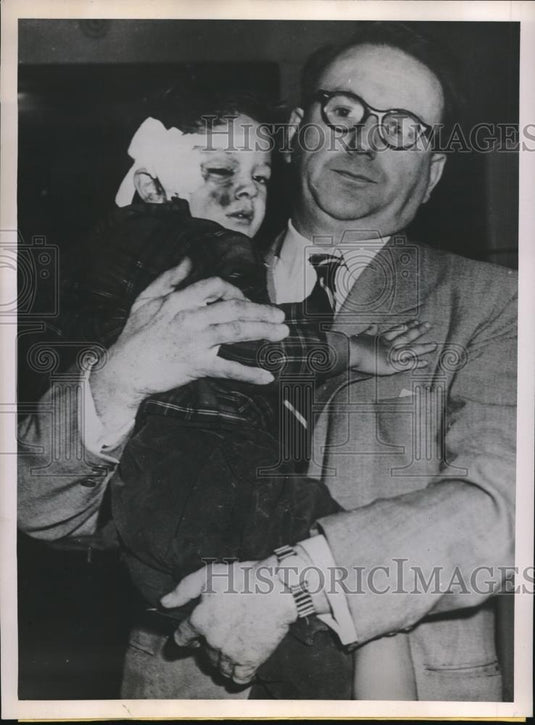 1952 Press Photo Chicago, Richard Lindberg & son who accidently shot himselg - Historic Images