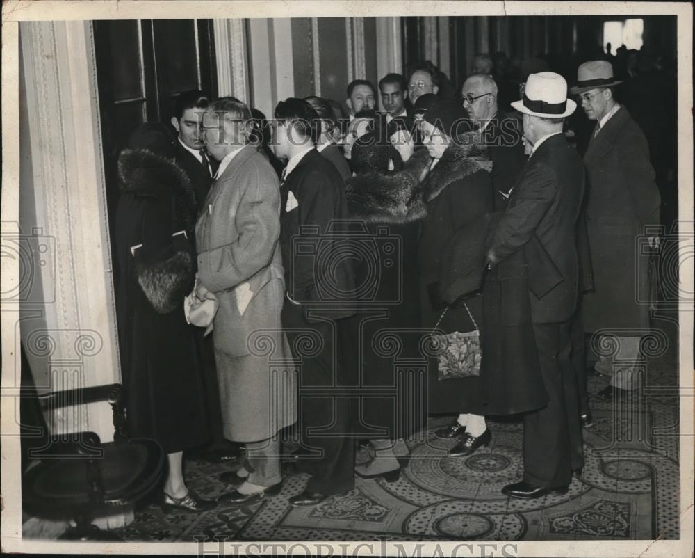 1932 Press Photo Crowds waiting to enter House galleries for prohibition vote - Historic Images