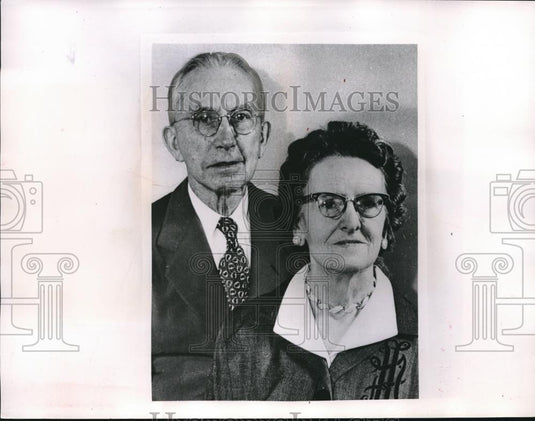 1962 Press Photo Mr & Mrs Henry C Wetzel West Salem Ohio - Historic Images
