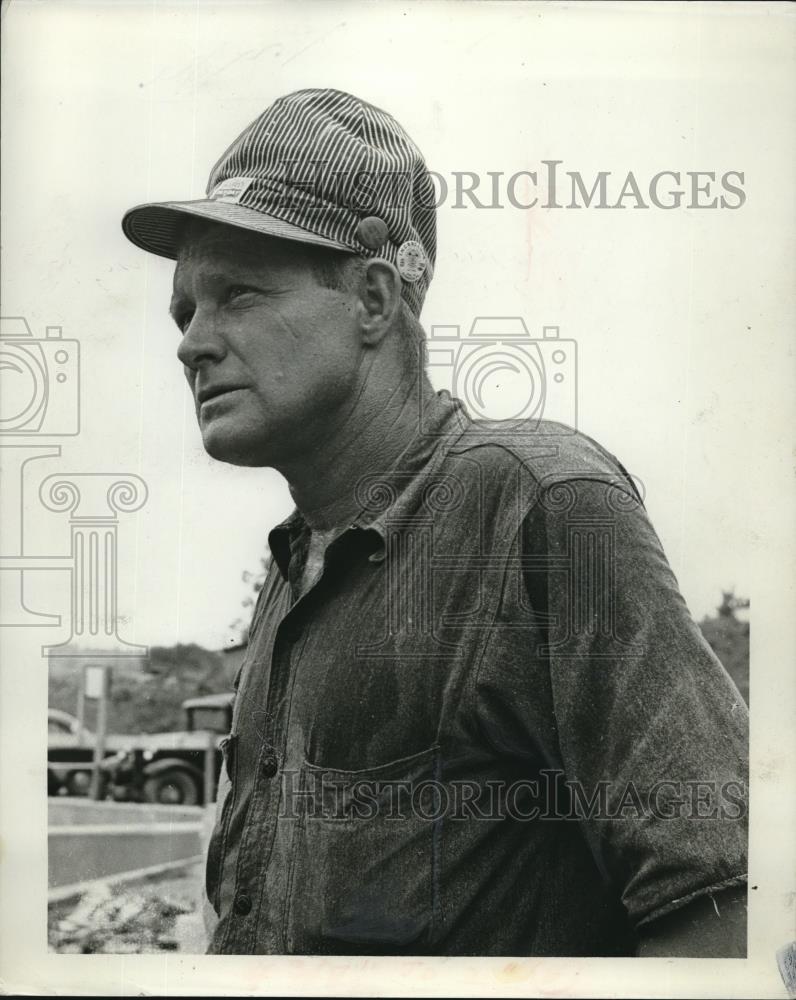 1953 Press Photo Labor Traffic - Historic Images