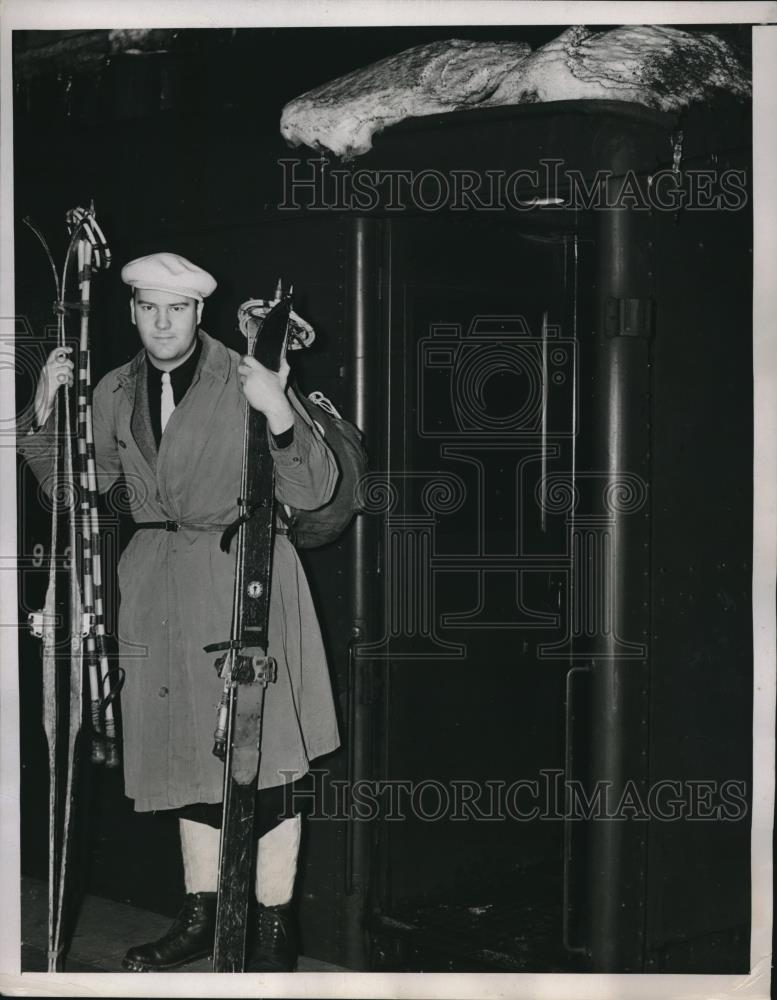 1938 Press Photo Mr Eugene DuBois of New York City Skiing in New Hampshire - Historic Images