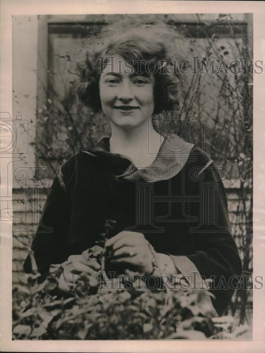 1922 Press Photo Miss Karen Anderson aided Dr. Henrick Shipstead in re-election - Historic Images