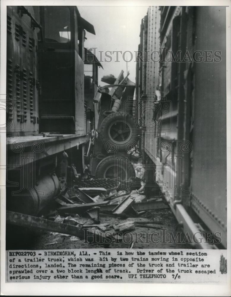 1959 Press Photo Tandem Wheel Section Hit b Trains going Opposite Directions - Historic Images