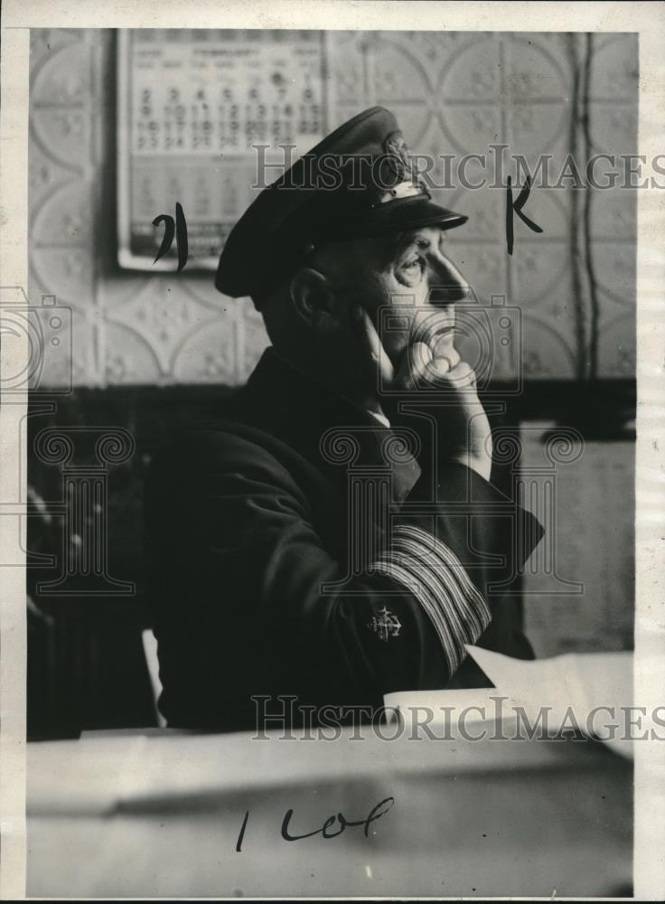1930 Press Photo Captain F Bruenings Of SS Meunchon - Historic Images