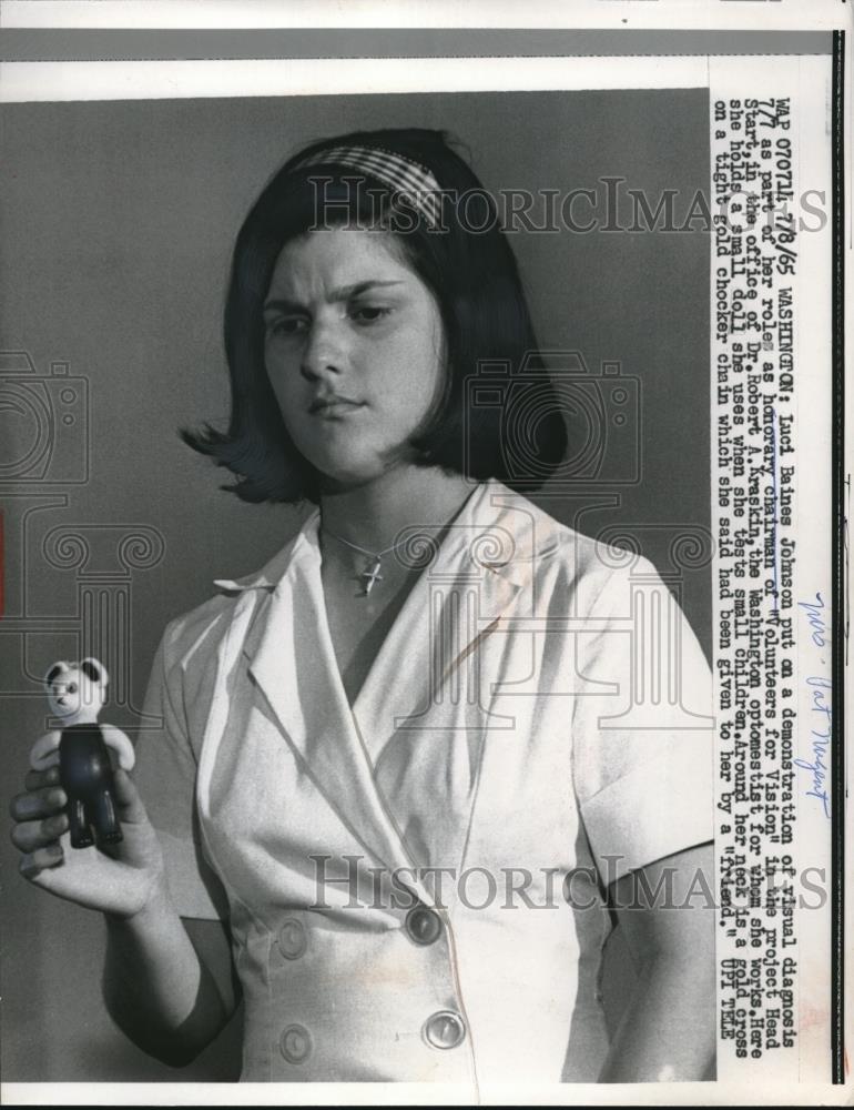 1965 Press Photo Luci Baines Johnson, Chairman of Volunteers for Vision - Historic Images