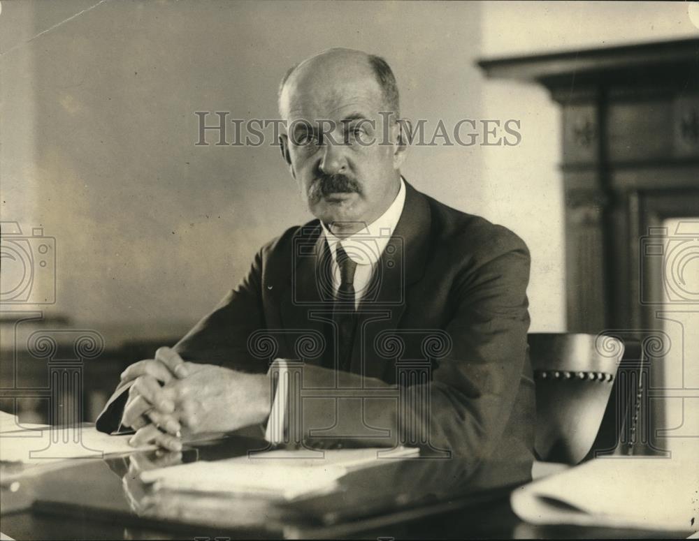1922 Press Photo Jonkheer Dr. A. C. D. Van de Graeff, Minister of Netherlands - Historic Images