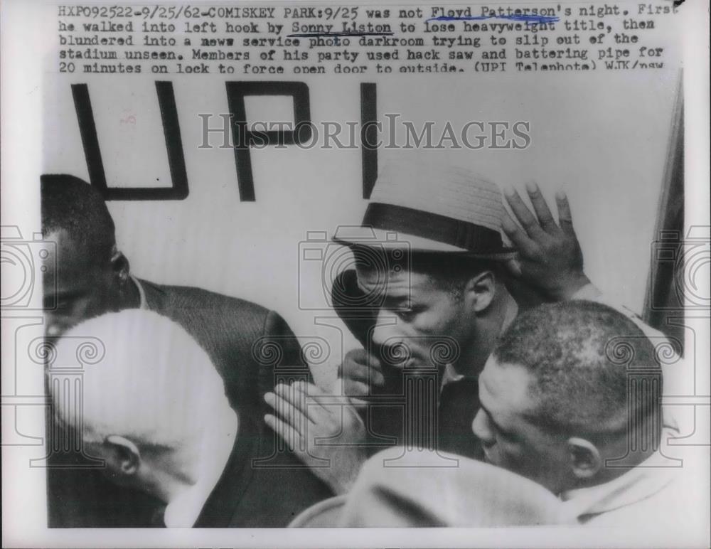 1962 Press Photo Sonny Liston, Floyd Patterson, Boxing, Comiskey Park - Historic Images