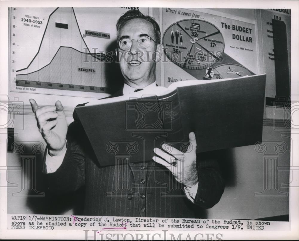 1953 Press Photo Frederick J. Lawton, Director of Bureau of Budget - Historic Images